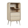 Moderne houten kast met open plank en lades